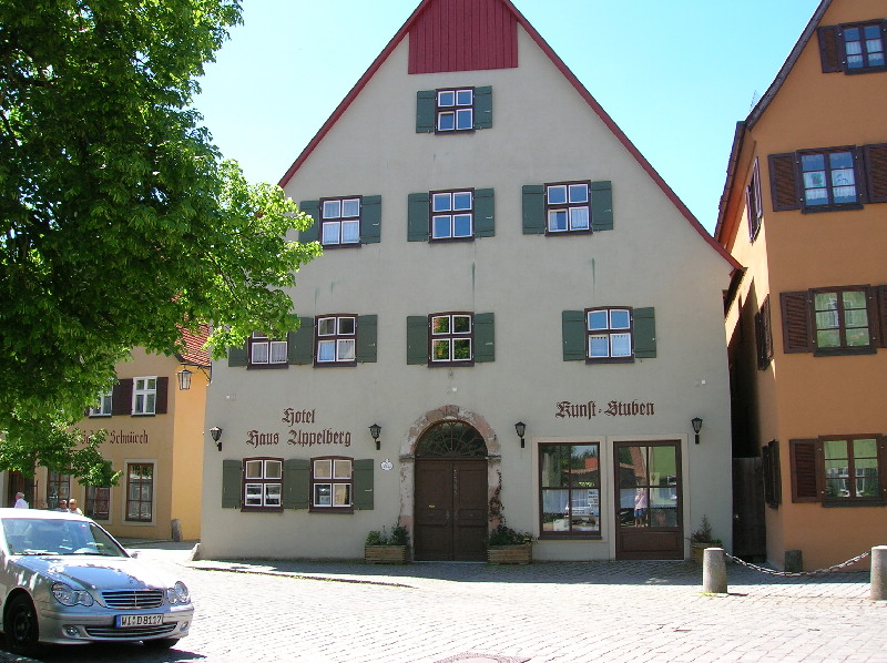 image28